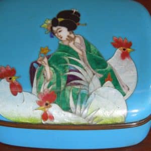 Antique Japanese Cloisonne box