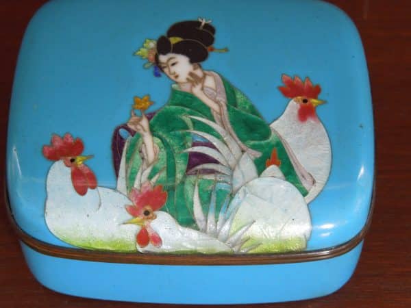 Antique Japanese Cloisonne box