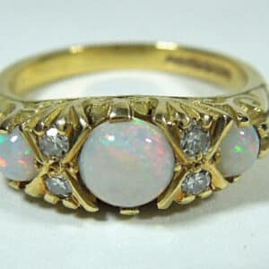 18ct Gold Opal and Diamond ring