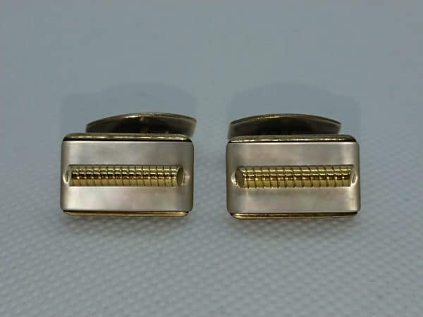 Gent's mother of pearl cufflinks