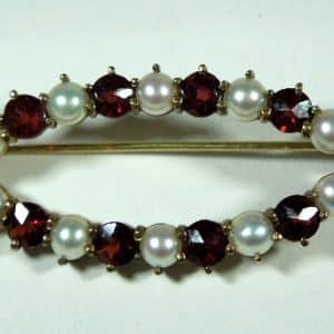 8ct Garnet Pearl Brooch