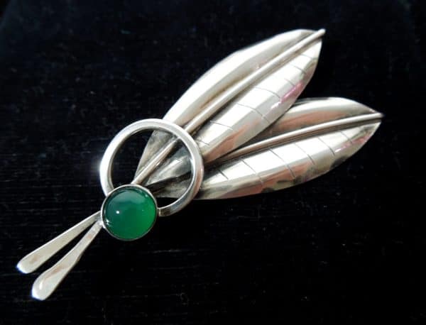 silver chrysoprase brooch