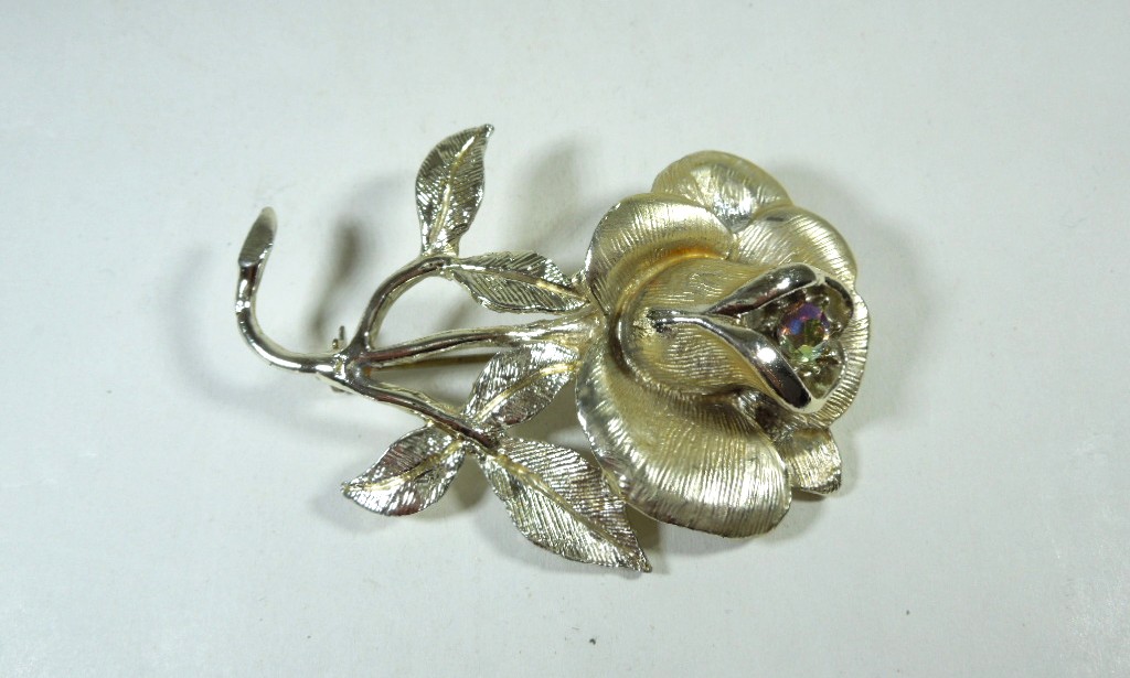 Hollywood Rose Brooch Pin