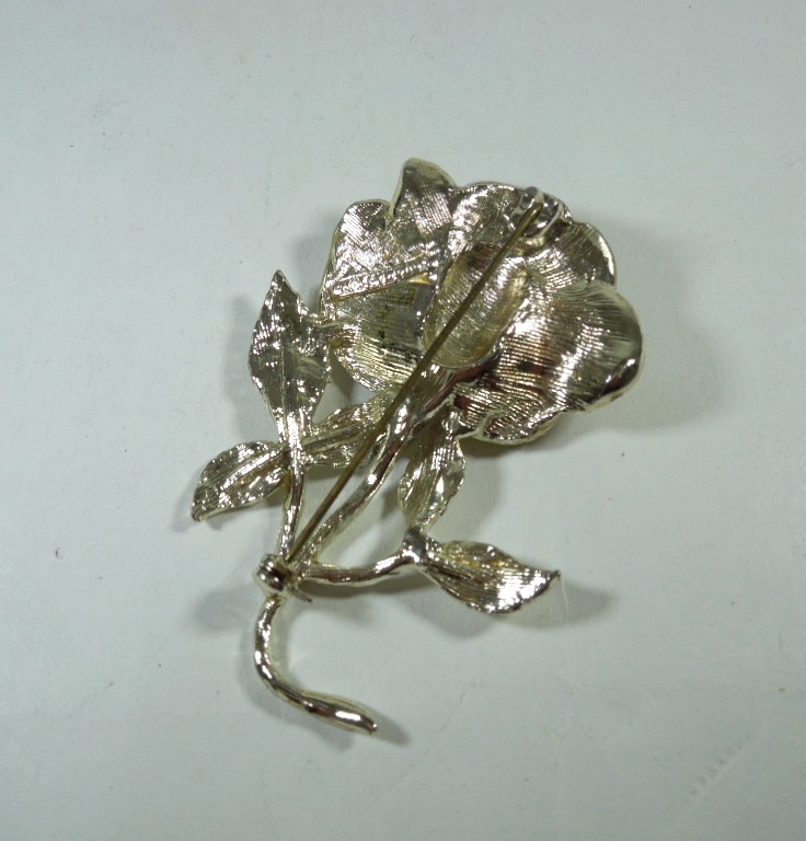 Hollywood Rose Brooch Pin - Image 5