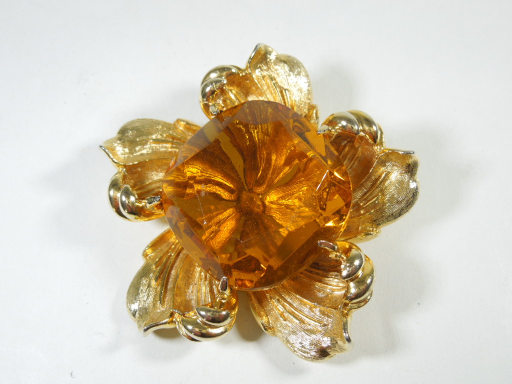 Costume Brooch Pin with Simulated Citrine Glass Stone
