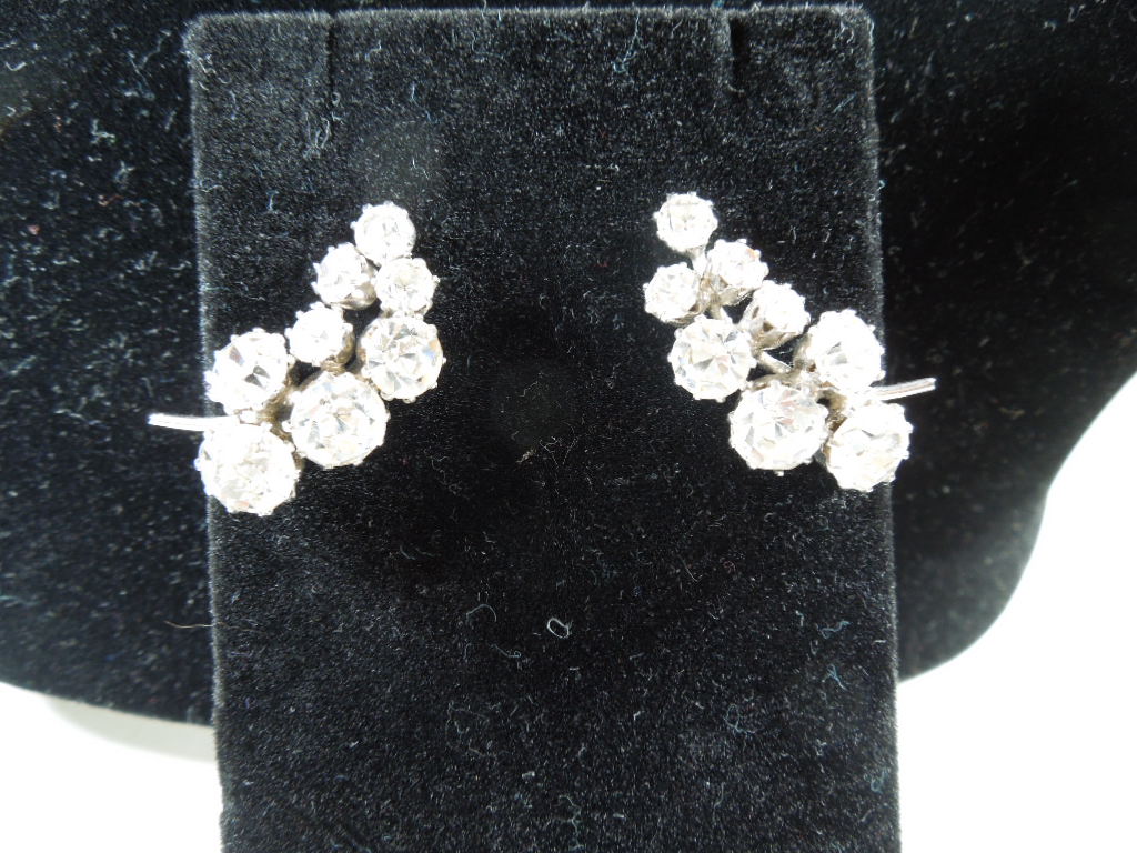 Diamante Screw Back Earrings - Image 4