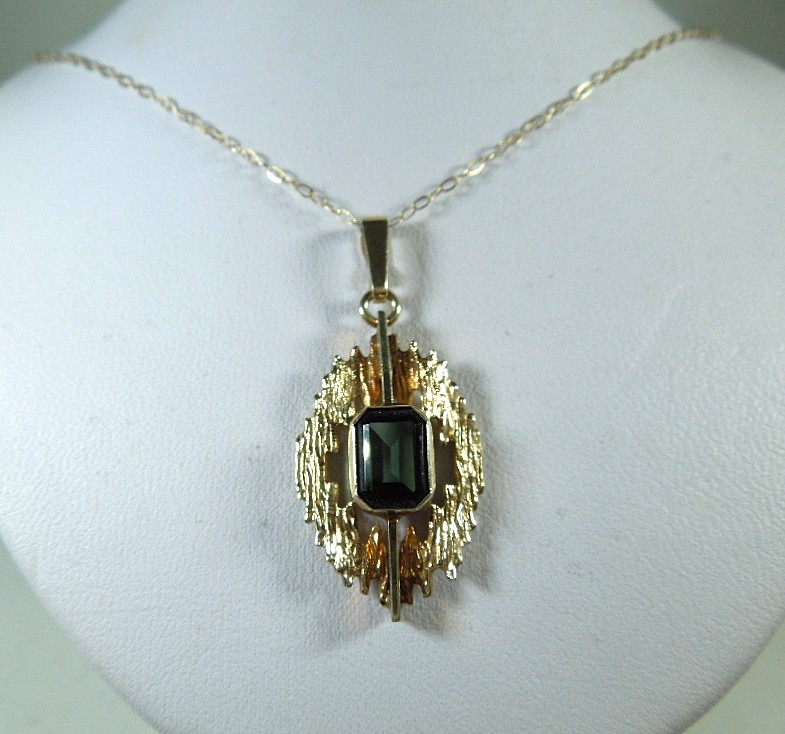 Emerald cut Green Tourmaline Pendant in 9ct Gold